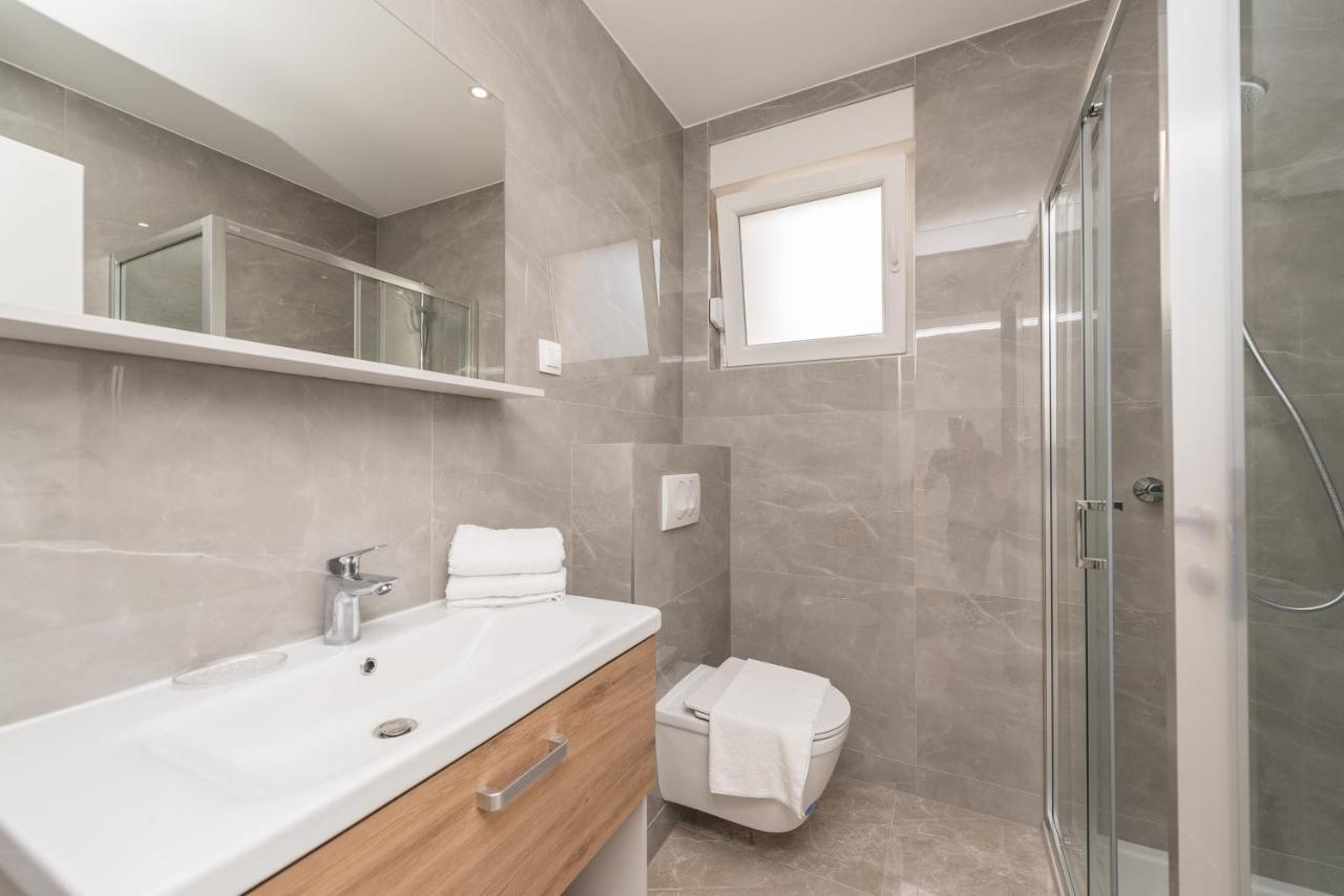 Sara Luxury Apartment With A Pool Novalja Εξωτερικό φωτογραφία