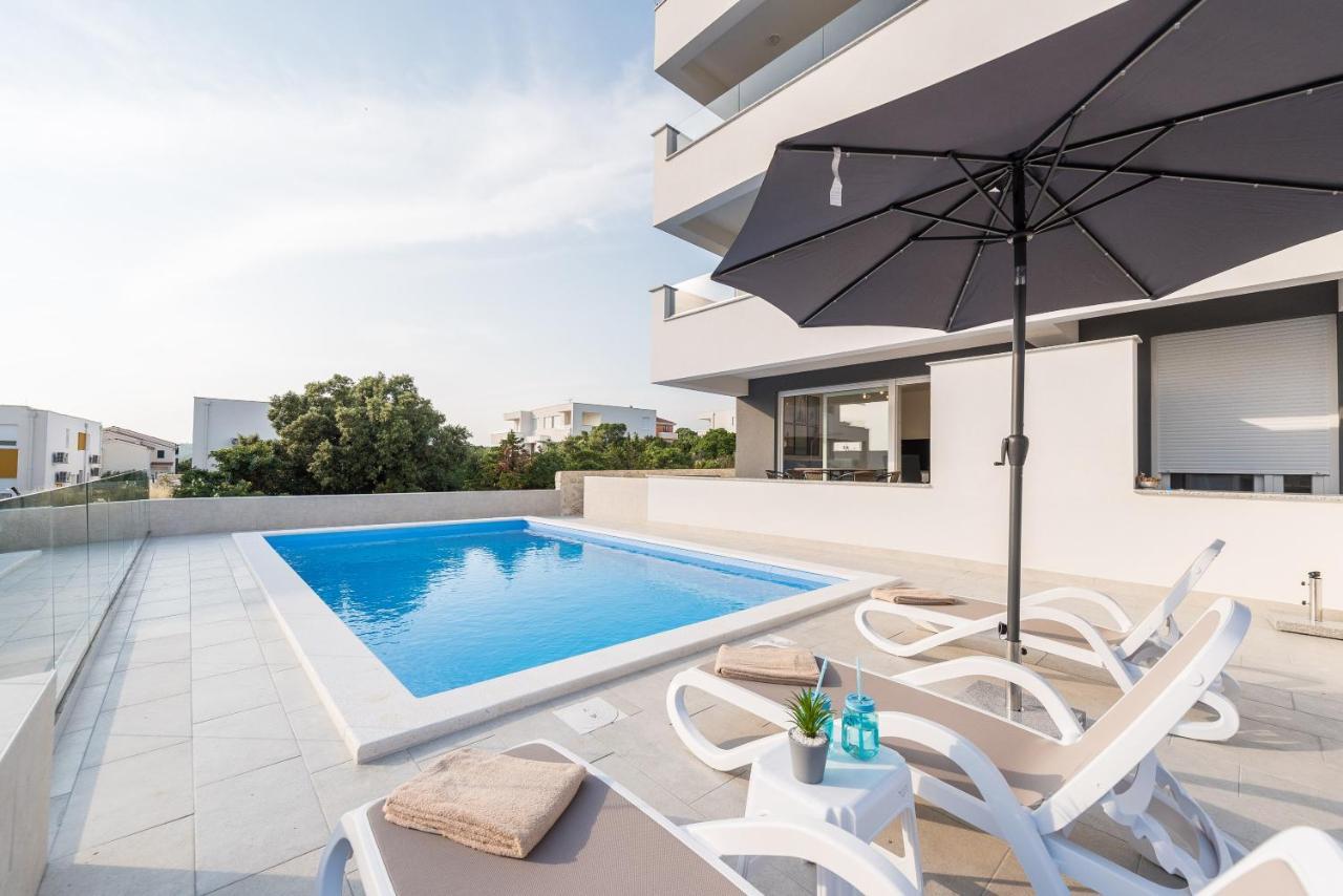 Sara Luxury Apartment With A Pool Novalja Εξωτερικό φωτογραφία