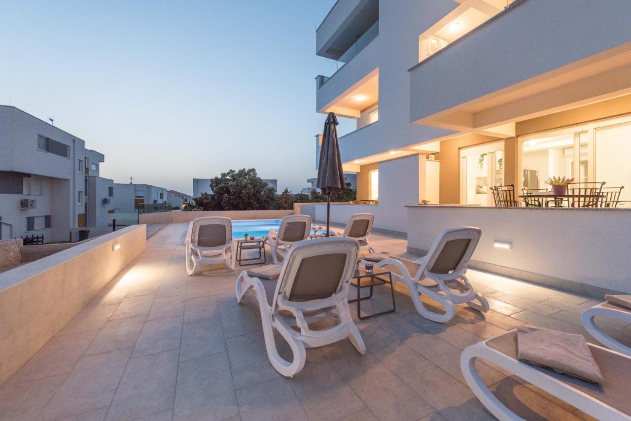 Sara Luxury Apartment With A Pool Novalja Εξωτερικό φωτογραφία
